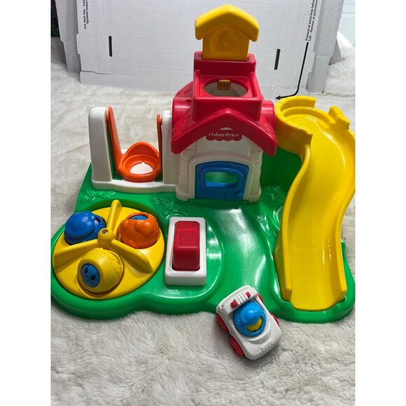 Fisher-Price 1994 Roll Around School House & Playground set - Picture 1 of 9
